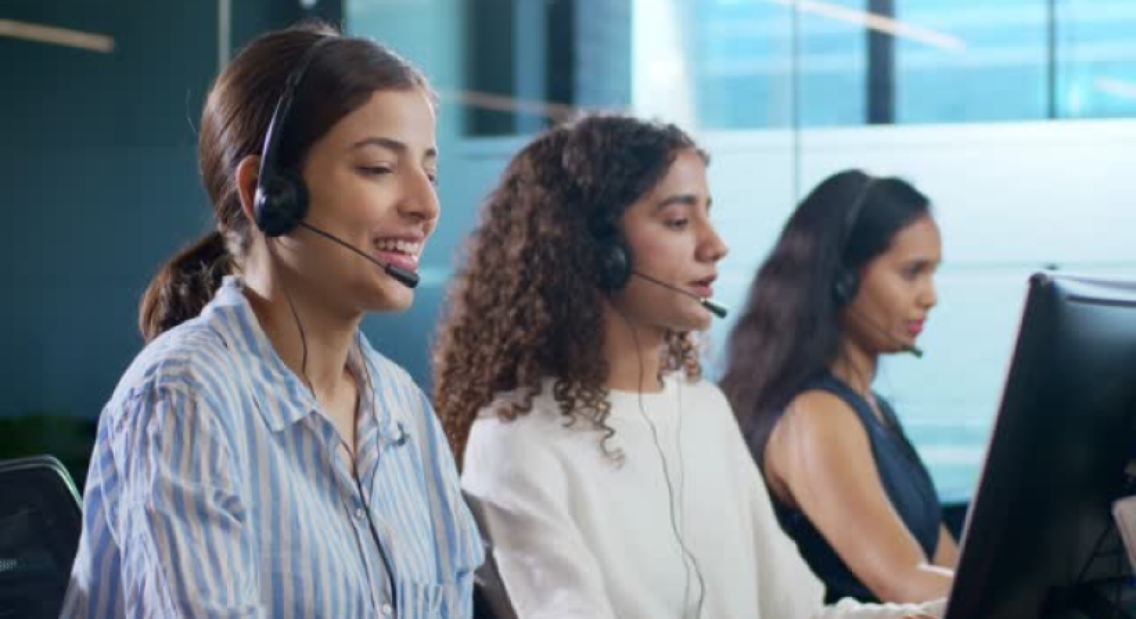 Inbound Call Services: Navigating Customer Communication with Excellence