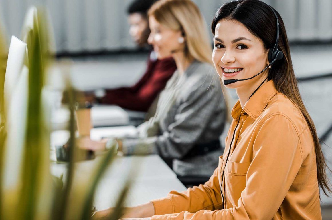 agents using Online Call Center Software