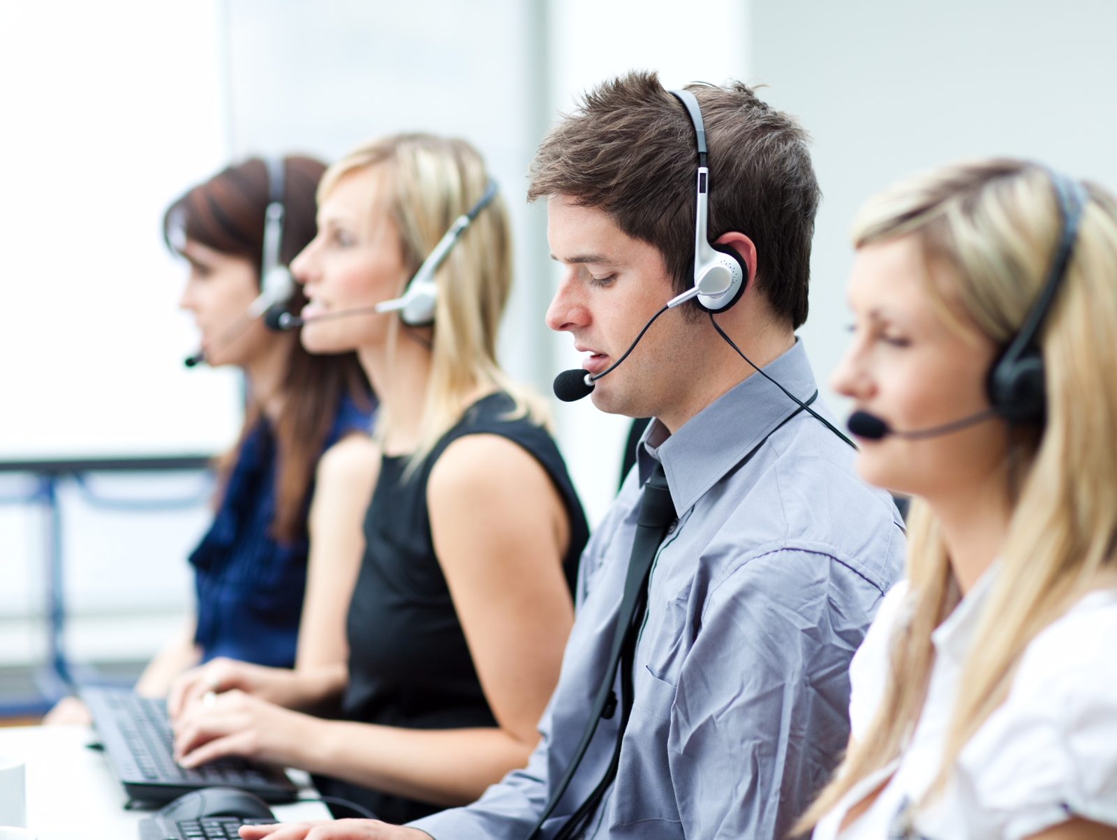 agents using Call Center Solution Software