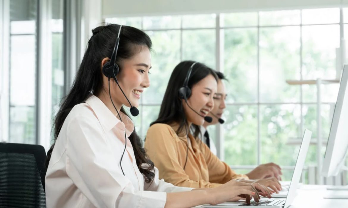 agents using Call Center Software